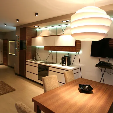 Апартаменти Planai By Schladmingurlaub Шладмінг